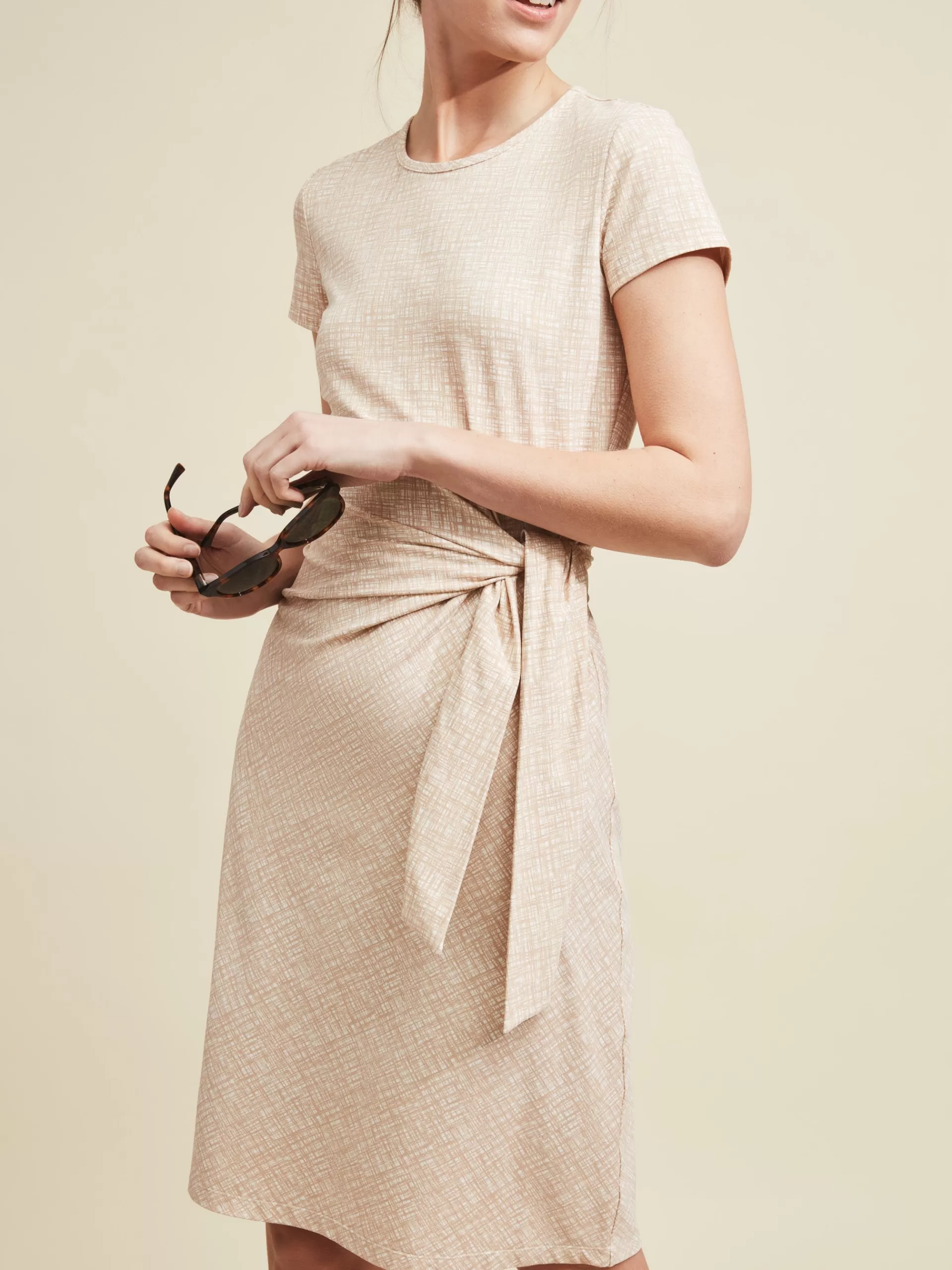 Outlet J. McLaughlin Elora Dress In Penscript Off White/Tan