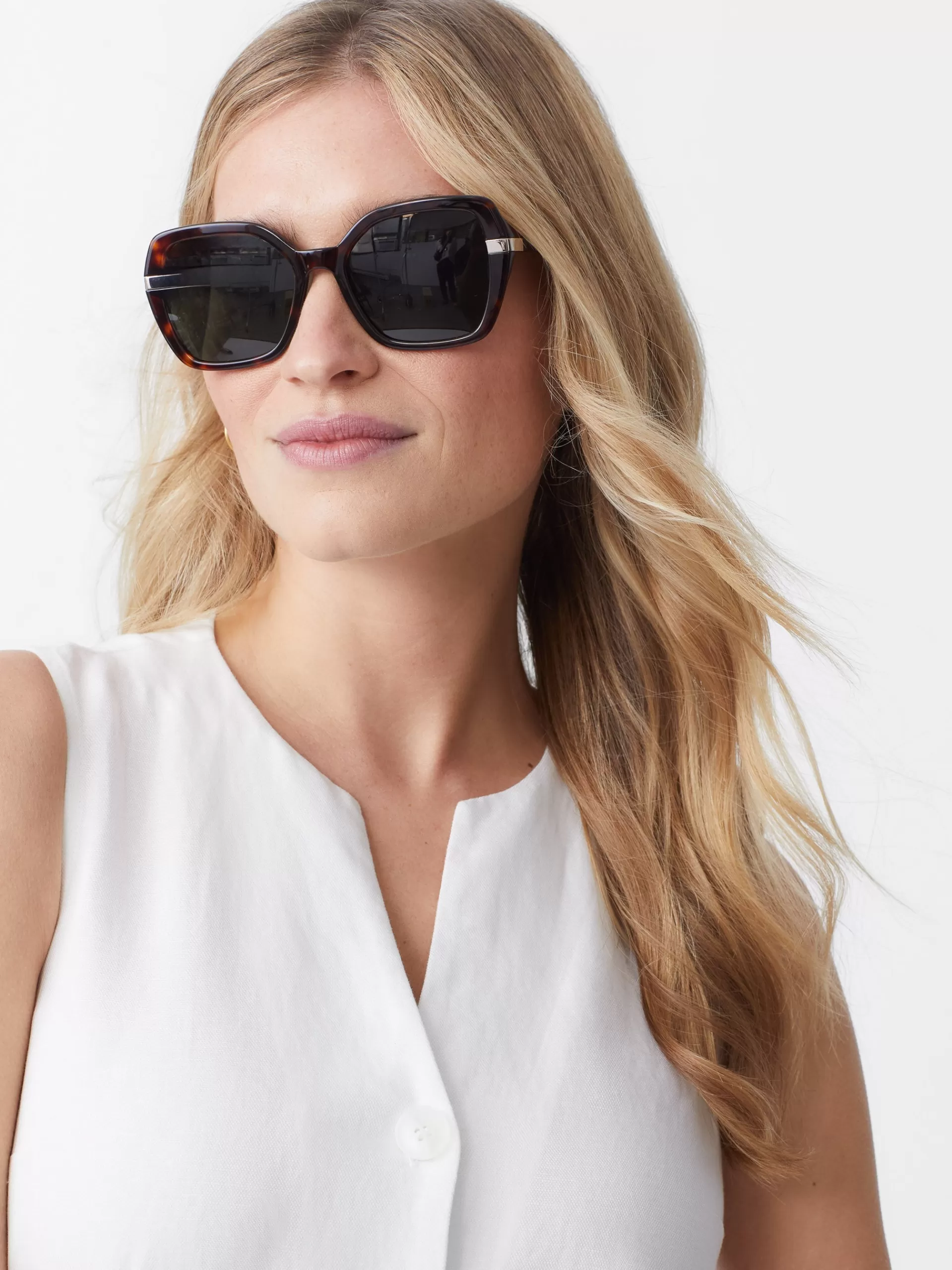 Fashion J. McLaughlin Isola Sunglasses In Tortoise