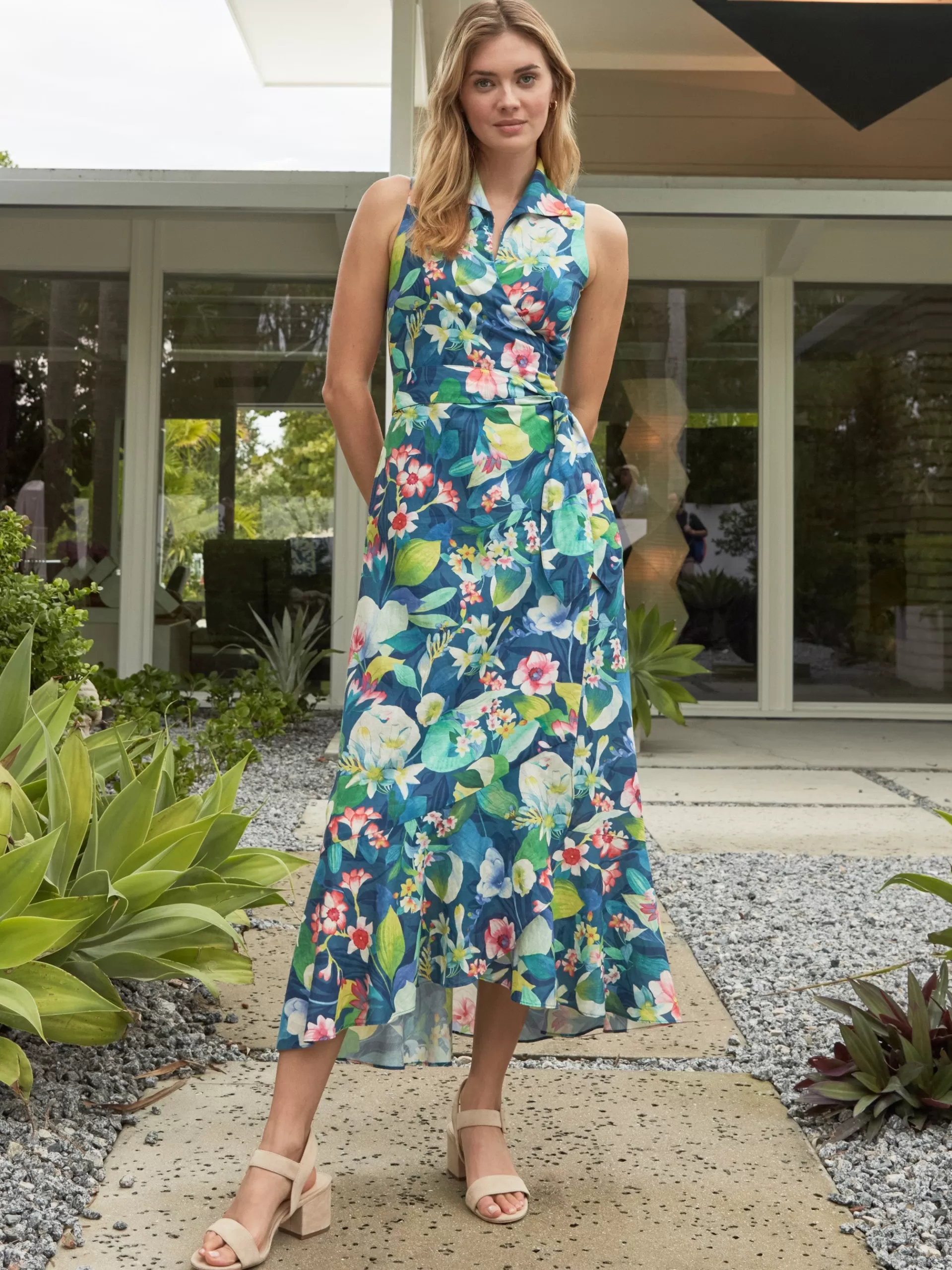 Clearance J. McLaughlin Miramar Linen Dress In Floral Reef Navy/Multi