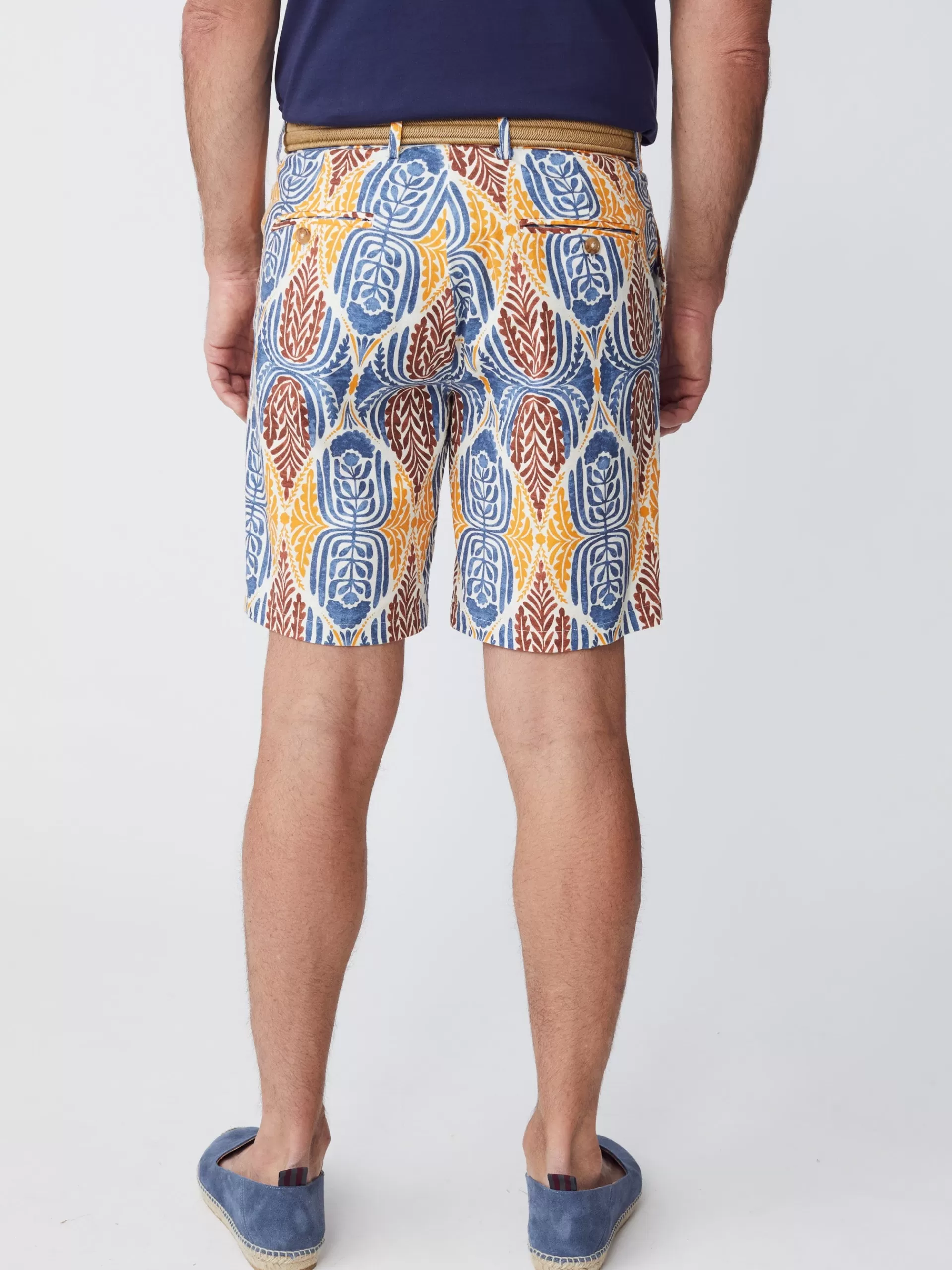Outlet J. McLaughlin Oliver 9” Italian Twill Short In Mini Carriage House Navy/Brown/Orange