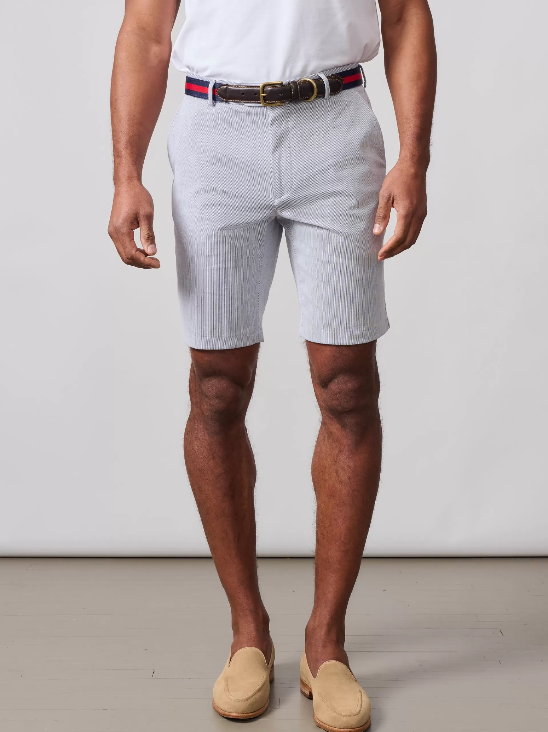 Discount J. McLaughlin Oliver 9" Shorts In Pinstripe White/Navy